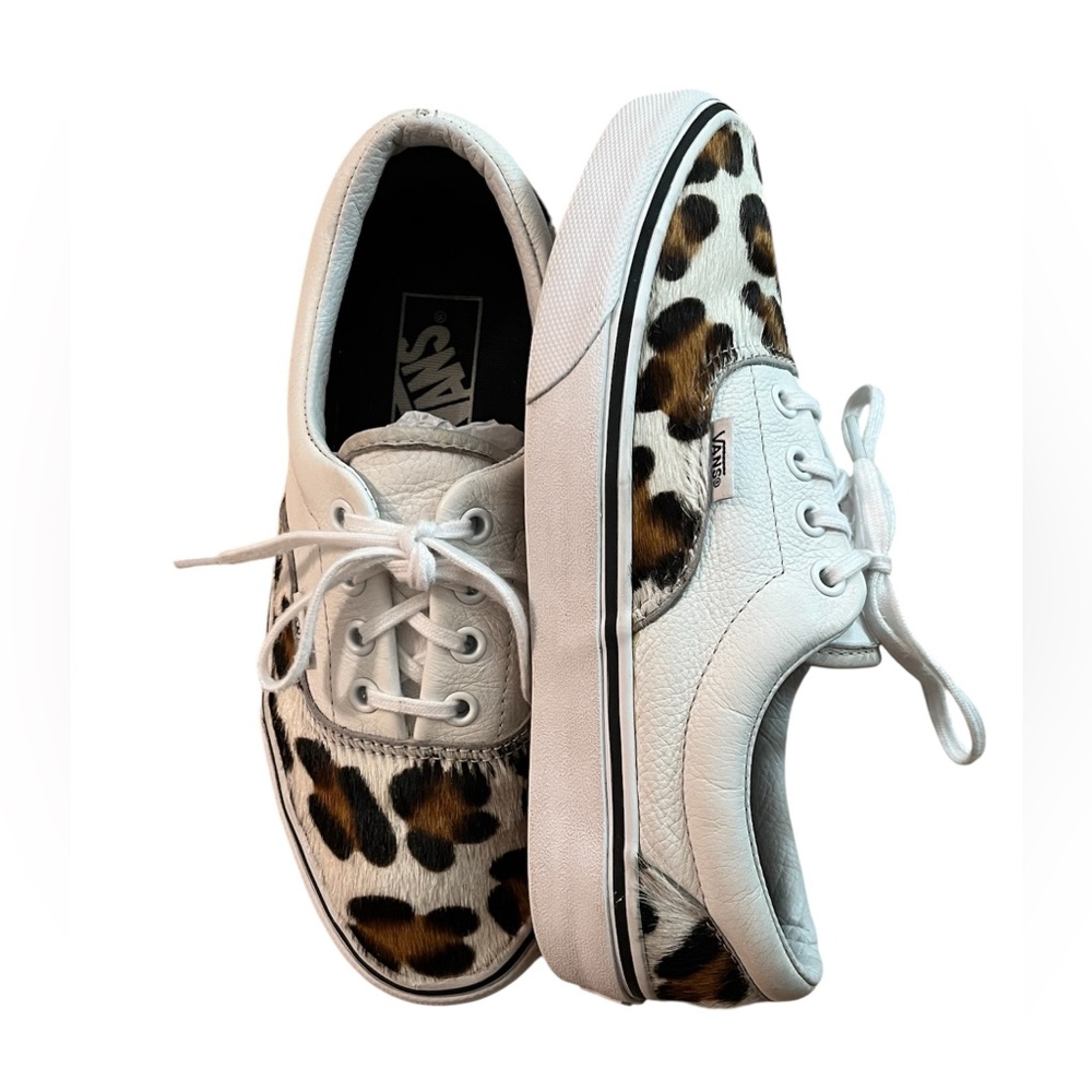 ✨VANS✨Era Calf Hair Leopard Print Leather Sneakers - Picture 4 of 8